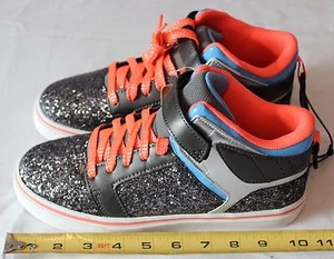 Op Girls Fashion Athletics Tennis Shoes Silver/Black Glitter Size 6y Item # 1 - Picture 1 of 7