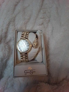 Women's Jessica Simpsons Gold Tone Watch And Bracelet Set - Picture 1 of 3