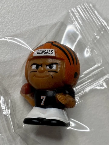 Boomer Esiason 2022 NFL Teenymates Legends Cincinnati Bengals Figure NEW SEALED Cover