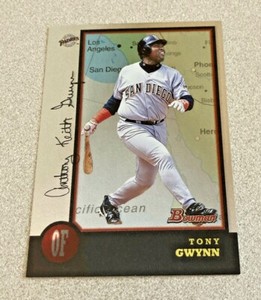 1998 Bowman International #22 Tony Gwynn Padres
