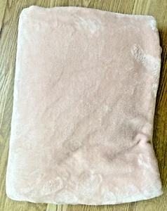 Kate Spade Blush Dusty Pink Fleece Throw Blanket 48" x 70" - Picture 1 of 4