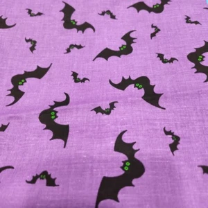  Black Bats on Purple Fabric 1 Yard X  42" Halloween Cotton Signature Classics  - Picture 1 of 2
