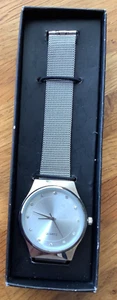 LADIES STAINLESS STEEL WATCH WITH STEEL MESH STRAP BNIB - Picture 1 of 1