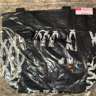 Bolso de Mano Thirty-one Go Tote Negro Eslabones Grandes Lona Bolsillos Patrón NUEVO Retirado Foto 1 de 4