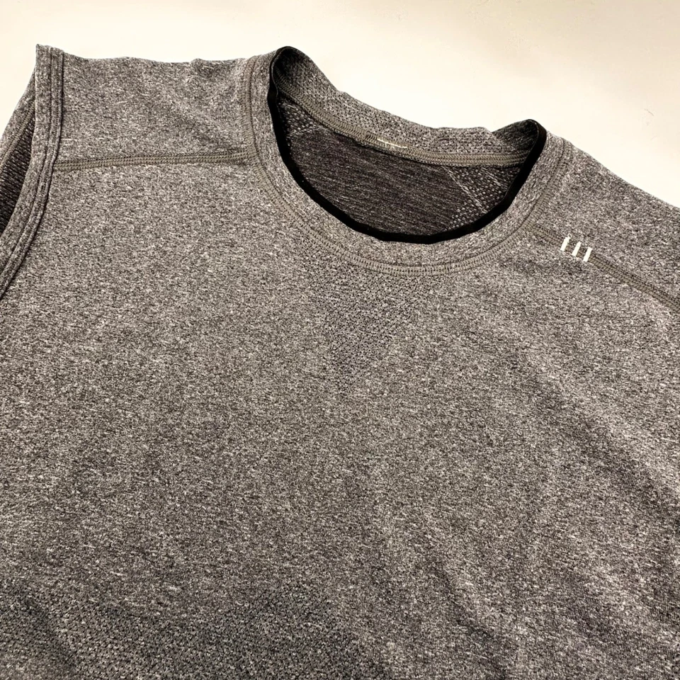 Camiseta sin mangas Lululemon ABC ajustada para hombre gris mediana Foto 1 de 4