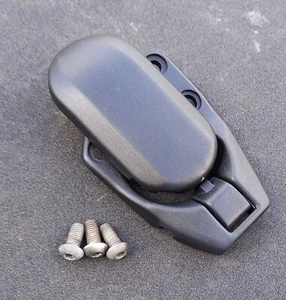 MGF. TF.  HOOD CATCH, BLACK. RIGHT. (DXW100280PMA). - Picture 1 of 4