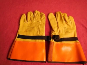 Z9 SALISBURY LP3S/9H Electrical Glove Protector Size 9 Length: 12" - Picture 1 of 4