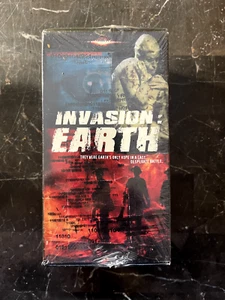 Invasion Earth VHS 1998 BBC/A&E TV Mini-Series Fred Ward , Maggie O Neill-SEALED - Foto 1 di 6