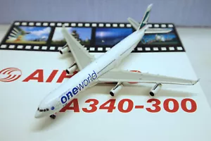 Phoenix 1:400 One World Cathay Pacific Airbus A340-300 Die-cast Model Mint NOS - Foto 1 di 7