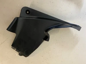 HONDA VFR800 V-TEC 2004 FRONT RIGHT SIDE INNER INFILL PANEL 64340-MCWA-D000 - Picture 1 of 3