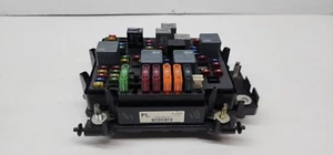 2001 2002 CHEVY SILVERADO AVALANCHE Relay Fuse Box Junction 6.0 15328806-05 PL - Picture 1 of 7