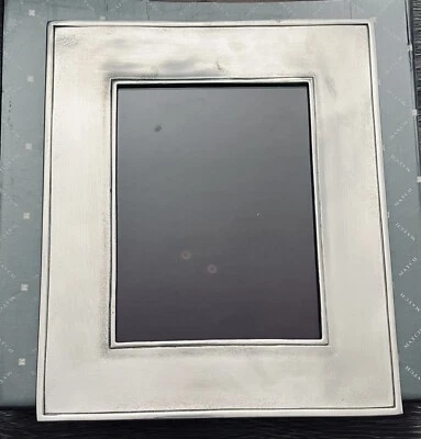 Match Pewter Lombardia 5x7 英寸相框 — 第 1/4 张图片