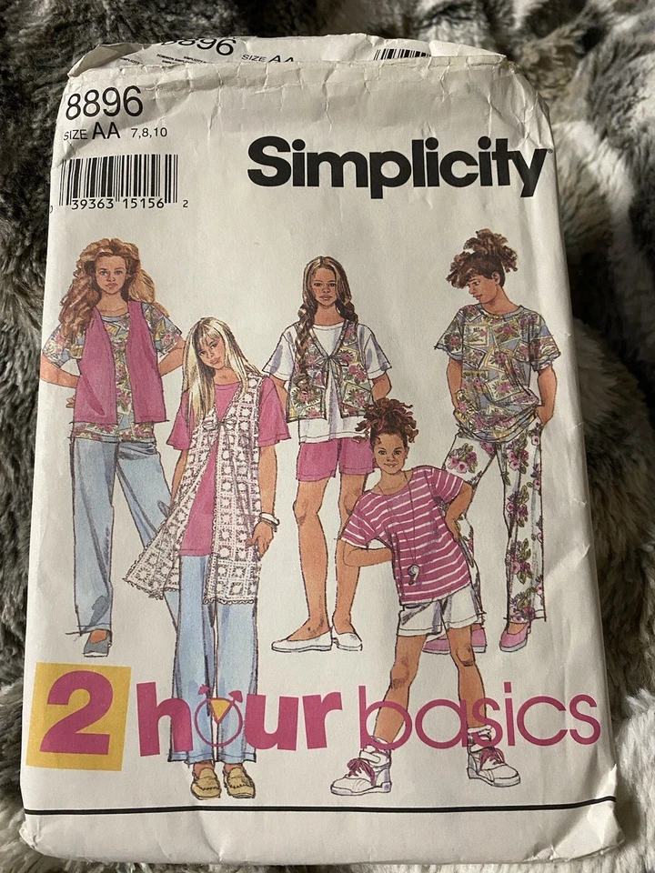 Girls Size 7-10 8896 Simplicity 2 Hour Basic Uncut Vest Shorts  Sewing Pattern - Image 1 of 2