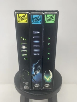 Alien Trilogy Box Set (VHS, 1993) Alien / Aliens /Alien 3 ~ Horror Sci-Fi Movies - Image 1 of 4