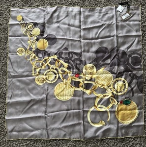 Gucci Taupe/Gold 100% Silk Scarf 34X34 w/Charm Bracelet Christmas NWT - Picture 1 of 6