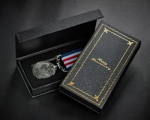Nuestra 15º Cristal Boda Aniversario Servicio Medalla + Estuche. Regalo/Regalo. Plata - Imagen 1 de 12
