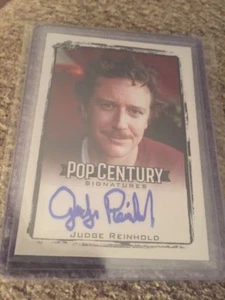 2017 Leaf Pop Century BA-JR1 Judge Reinhold Auto Autographed Non-Sports Card 5i7 - Picture 1 of 2