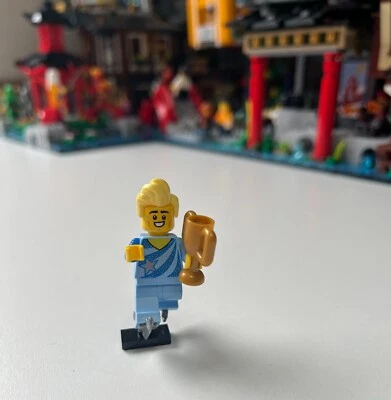 LEGO MINIFIGURAS SERIE 22 71032 MINIFIGURAS RARAS RETIRADAS Foto 1 de 2