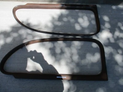 1937 1938 Chevy 2dr Sedan QUARTER WINDOW GARNISH TRIM MOLDINGS Original GM pair Foto 1 de 4
