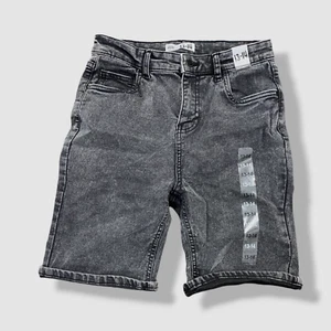 Cotton On Boy's Black Super Slim Fit Shorts Size 13-14 - Picture 1 of 3