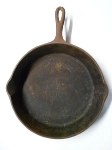 Vintage Cast Iron Skillet #8 Three 3 Notch Heat Ring - Picture 1 of 12