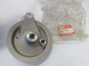 Neuf 1984-1989 RM80 Arrière Panneau Frein 64210-02B10 - Picture 1 of 2