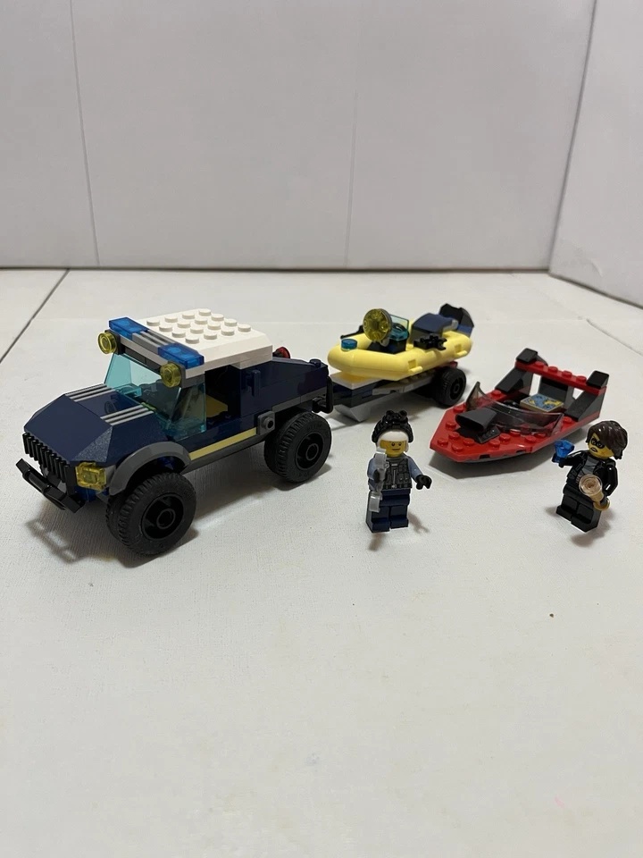 LEGO City Elite Police Boat Transport 60272 Pre-Owned SEE PICS & DESCRIPTION - Image 1 of 1