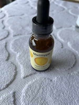 Suero de vitamina C Mad Hippie, 1,02 fl oz (30 ml) Foto 1 de 2