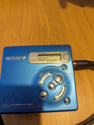 Sony MD MZ-R501 Blue Mini Disc Player Recorder G-Protection With Charger - Image 1 of 4