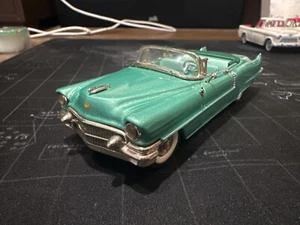 1:43 1956 Cadillac Sedan deVille - Foto 1 di 5
