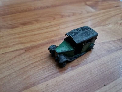 VINTAGE 1940'S DINKY TOYS 36G AUSTIN TAXI CAB CAR GREEN/BLACK USED - Image 1 of 3