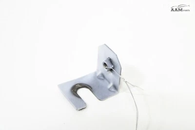 Jaguar XE 2016-2020 soporte de montaje de guardabarros delantero izquierdo del lado del conductor OEM Foto 1 de 4