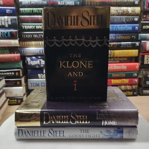 Danielle Steel 3HC Lot The Klone and I The Long Road Home The Good Fight - Foto 1 di 15