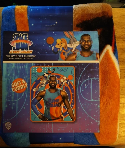 NEW Space Jam 2 Plush Throw Blanket Lebron James Basketball NBA Looney Tunes Boy Cover