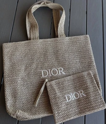 Bolsa y bolso de mano Christian Dior ratán beige edición limitada 2025 regalo VIP   Foto 1 de 4