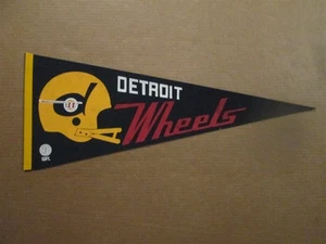 WFL Detroit Wheels Vintage Defunct 1974 2 Bar Helmet Team Logo Football Pennant - Picture 1 of 1