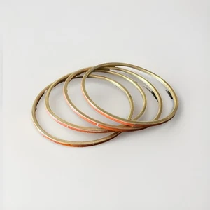 Lot of 4 Vintage Thin Leather Covered Bangles, Stackable 1980s Brown Leather - Picture 1 of 9