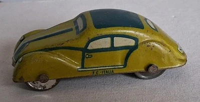 FEDERICO CENTOLA PICCOLA AUTO IN LATTA ANNI 30/40- VERDE - Immagine 1 di 4