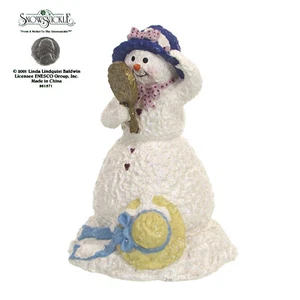 Snowsnickle SNOWGIRL PLAYING DRESS-UP 5" Figurine 2001 Linda Baldwin 861871 - Picture 1 of 11