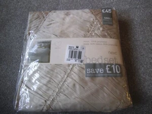 NEXT ~ SINGLE DUVET SET ~ CHAMPAGNE RUFFLE ~ NEW RRP £45 - Picture 1 of 3