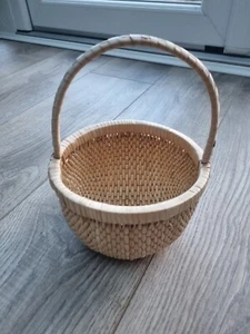 Small Vintage Rattan Basket - Picture 1 of 6