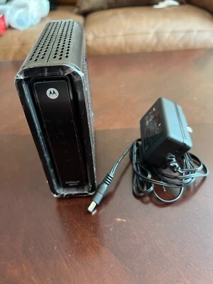 Motorola SURFboard EXtreme Cable Modem SB6121  - High Speed 170.0 Mbps - Image 1 of 4