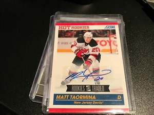 2010-11 Score Signatures #640 Matt Taormina devils  AUTO