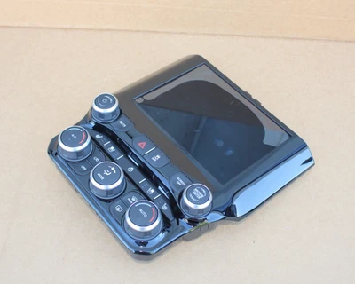 defect! 2020 2021 DODGE RAM 2500 3500 CENTER STRACK OEM DISPLAY WITH AC CONTROL - Image 1 of 4