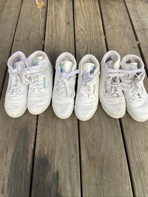 3 pares de zapatillas Reebok vintage talla niños Foto 1 de 4