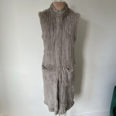 Chaqueta Chaleco June Piel de Conejo Trufa Gris Cremallera Larga Manga Frontal Usada en Excelente Condición Talla XS Foto 1 de 4