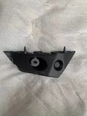 Ford C-MAX II 2014 Supporto Laterale Paraurti AM5117D959A - Immagine 1 di 3