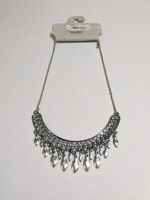 Collar de eslabones de barra tono plata MUDD NUEVO CON ETIQUETAS con detalles en hojas. 14". 3" Ext. Foto 1 de 4