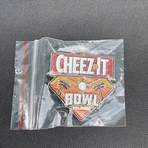 2022 Cheez-It Bowl Orlando NCAA College Football FSU Seminoles OSU Sooners Pin - Picture 1 of 3