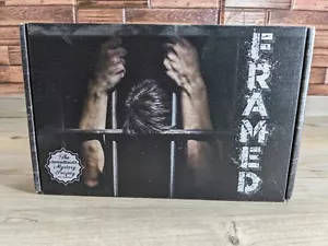 Enmarcado - Caja de juego rompecabezas de suscripción The Deadbolt Mystery Society - Imagen 1 de 7